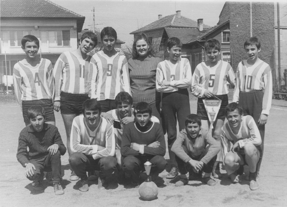 Handball_Mezdra_History 01