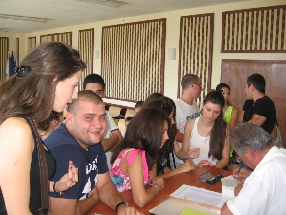 Mezdra_Studentska brigada 2015_Sreshta 08 Mezdra_Studentska brigada 2015_Sreshta 08